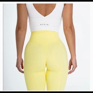 New NVGTN canary yellow signature leggings Small
